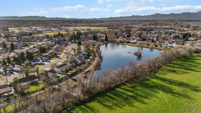 3625 Knight Lane, Anderson, CA 96007