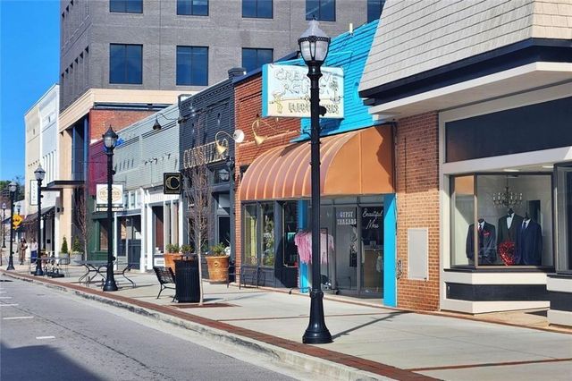 1553 Assembly Circle, Gainesville, GA 30501