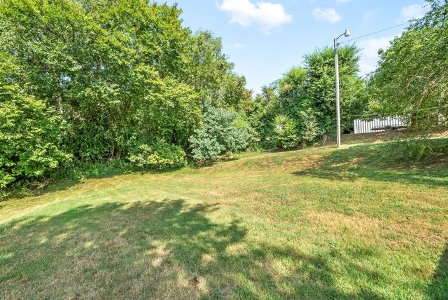 416 S 2nd St Apt 3, Clarksville, TN 37040