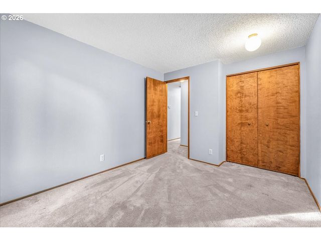 6630 Sw VENTURA Dr, Portland, OR 97223