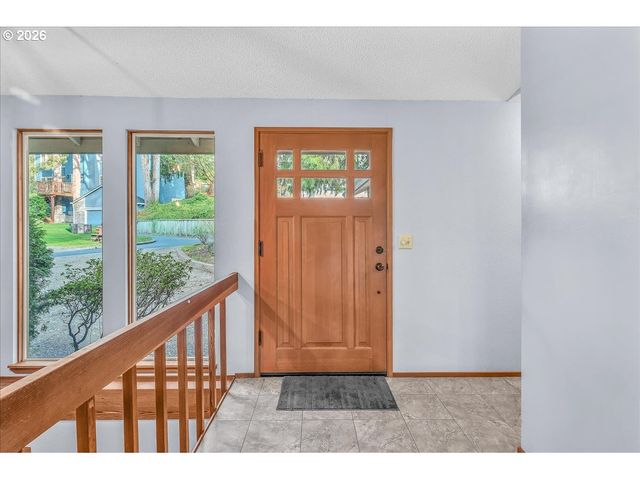 6630 Sw VENTURA Dr, Portland, OR 97223