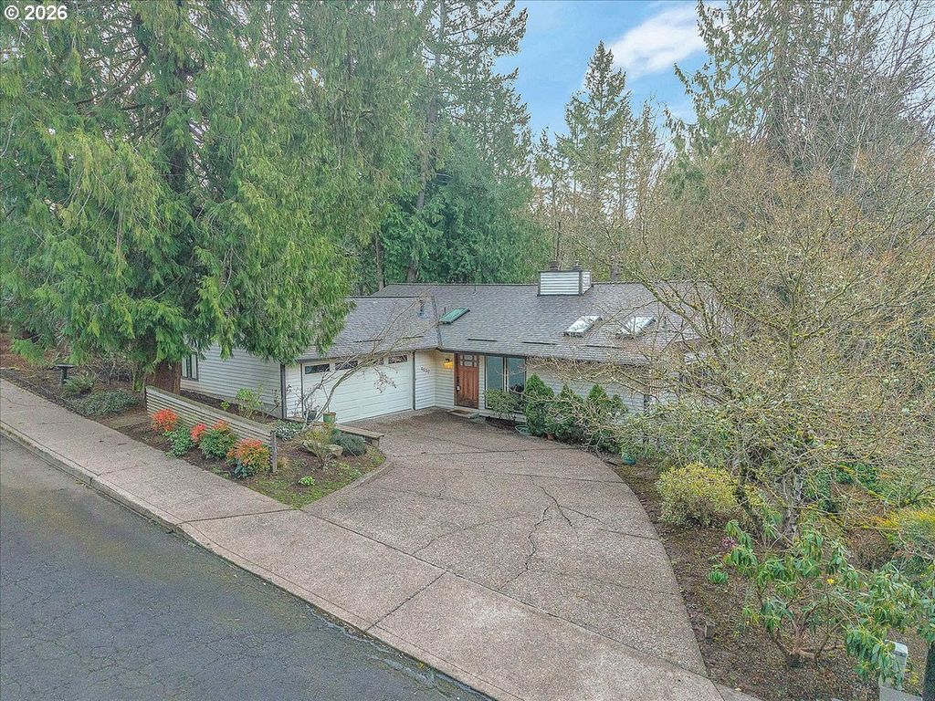 6630 Sw VENTURA Dr, Portland, OR 97223