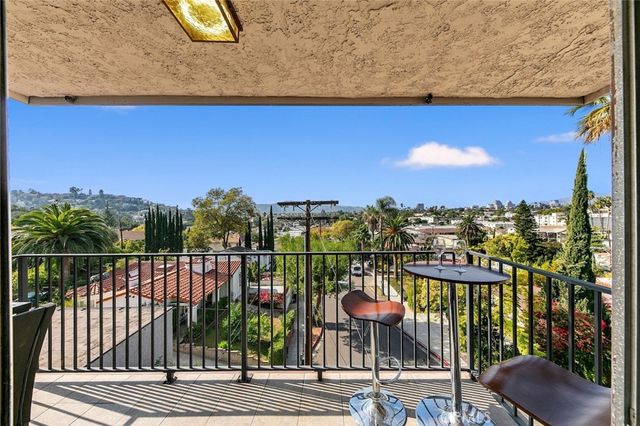 1517 E Garfield Avenue 53, Glendale, CA 91205
