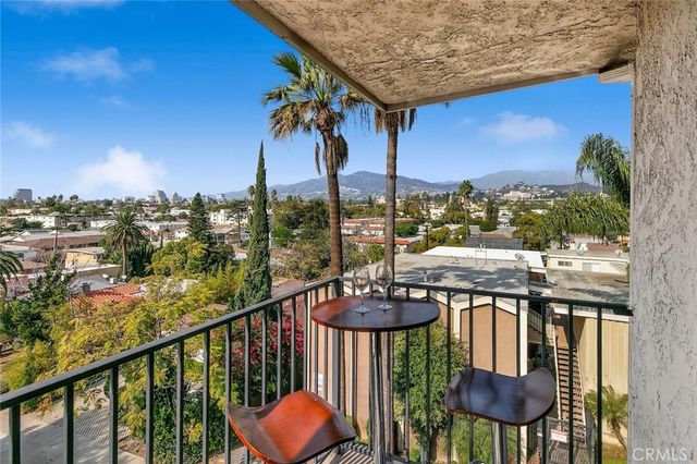 1517 E Garfield Avenue 53, Glendale, CA 91205