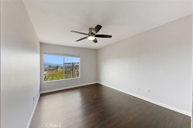 1517 E Garfield Avenue 53, Glendale, CA 91205