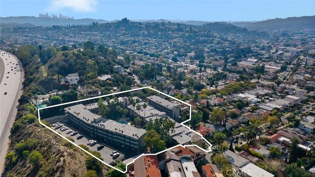 1517 E Garfield Avenue 53, Glendale, CA 91205