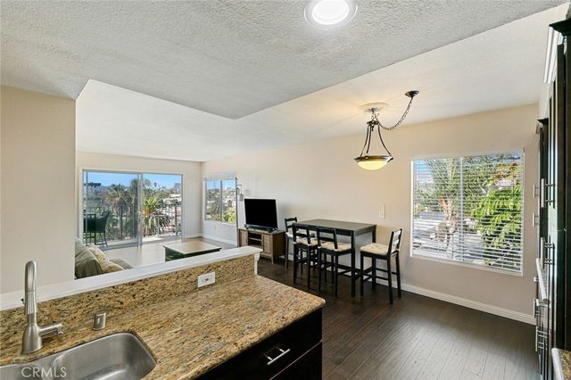 1517 E Garfield Avenue 53, Glendale, CA 91205