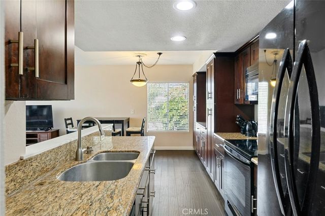 1517 E Garfield Avenue 53, Glendale, CA 91205