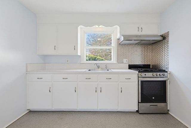 9-13 W Main St 1, Norton, MA 02766