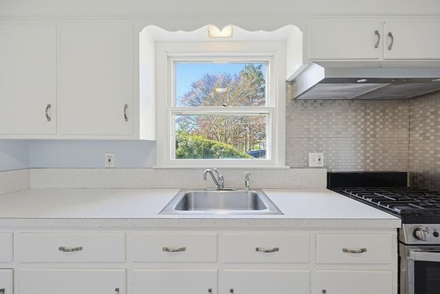 9-13 W Main St 1, Norton, MA 02766