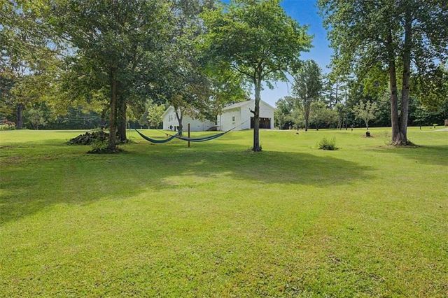 8736 Camp Road, Winston, GA 30187