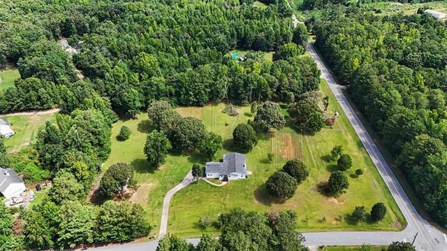 8736 Camp Road, Winston, GA 30187