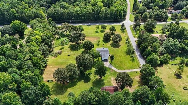8736 Camp Road, Winston, GA 30187