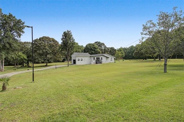 8736 Camp Road, Winston, GA 30187