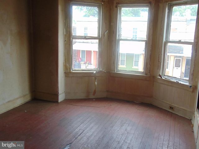912 ATLANTIC AVE, Camden, NJ 08104