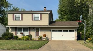 5618 Dolphin Street, Mentor On The Lake, OH 44060