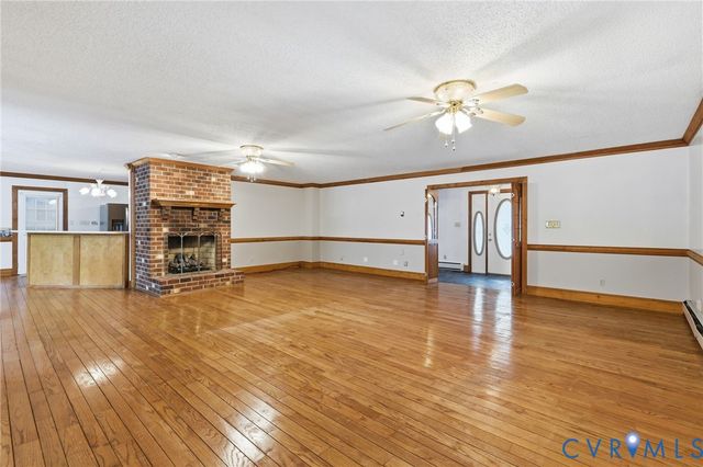 10515 Gladfelter Rd, Glen Allen, VA 23059