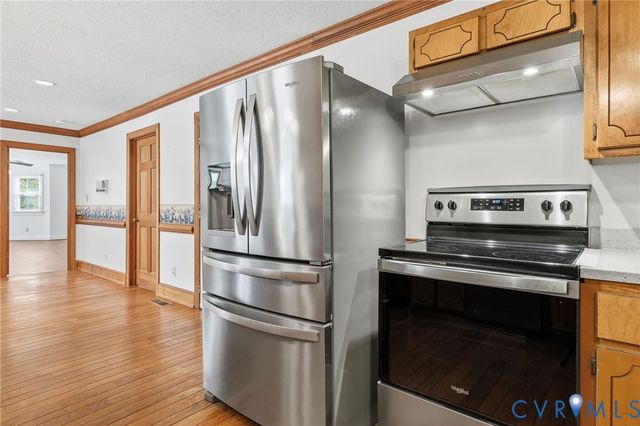 10515 Gladfelter Rd, Glen Allen, VA 23059