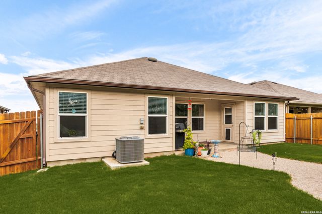 204 Yucca, Seguin, TX 78155