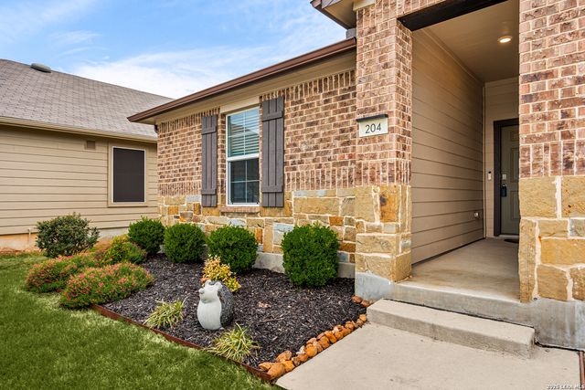 204 Yucca, Seguin, TX 78155