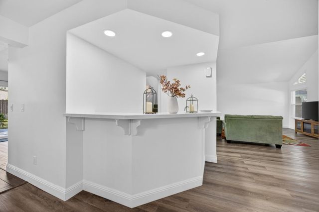 9286 Laguna Green Ct, Elk Grove, CA 95758