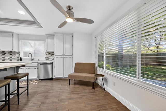 9286 Laguna Green Ct, Elk Grove, CA 95758