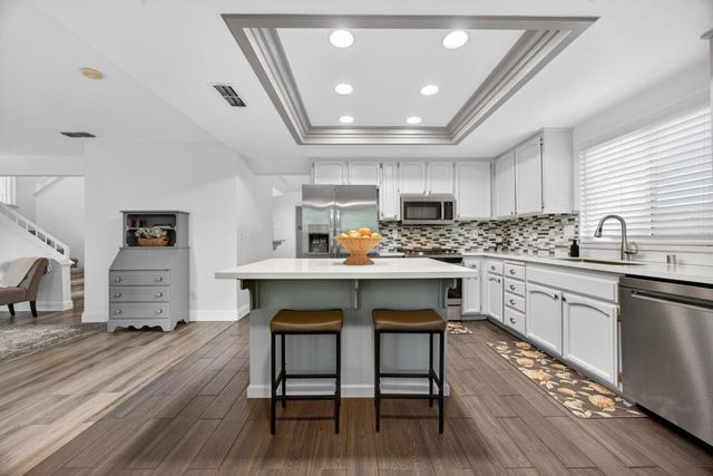 9286 Laguna Green Ct, Elk Grove, CA 95758