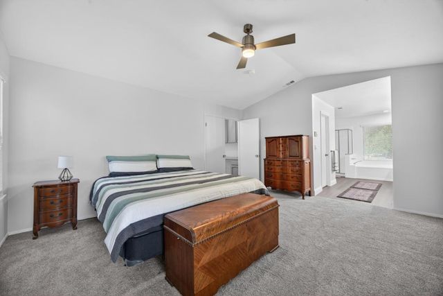 9286 Laguna Green Ct, Elk Grove, CA 95758