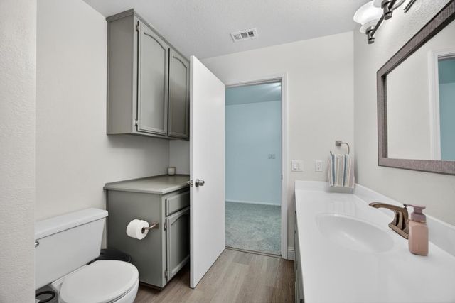9286 Laguna Green Ct, Elk Grove, CA 95758