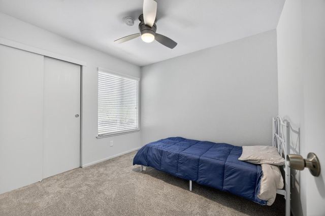 9286 Laguna Green Ct, Elk Grove, CA 95758
