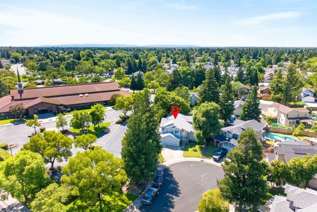 9286 Laguna Green Ct, Elk Grove, CA 95758
