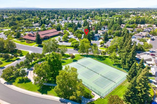 9286 Laguna Green Ct, Elk Grove, CA 95758