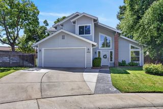 9286 Laguna Green Ct, Elk Grove, CA 95758