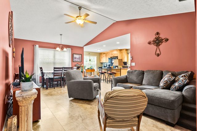2490 Meadowpoint Drive 2490 Meadowpoint Drive, Troy, OH 45373