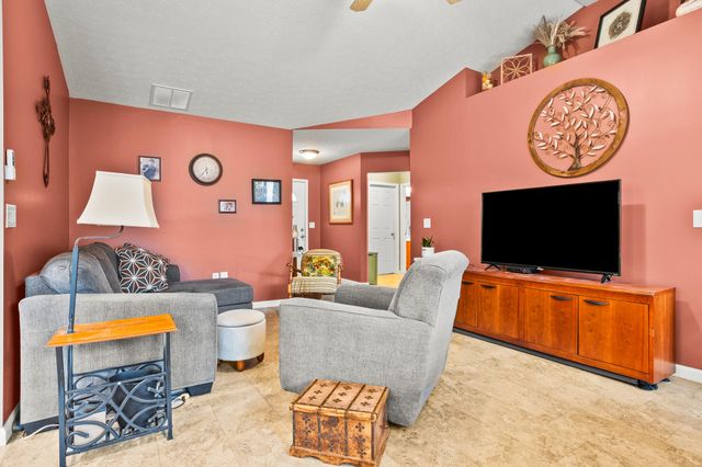 2490 Meadowpoint Drive 2490 Meadowpoint Drive, Troy, OH 45373