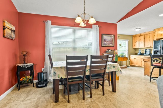 2490 Meadowpoint Drive 2490 Meadowpoint Drive, Troy, OH 45373