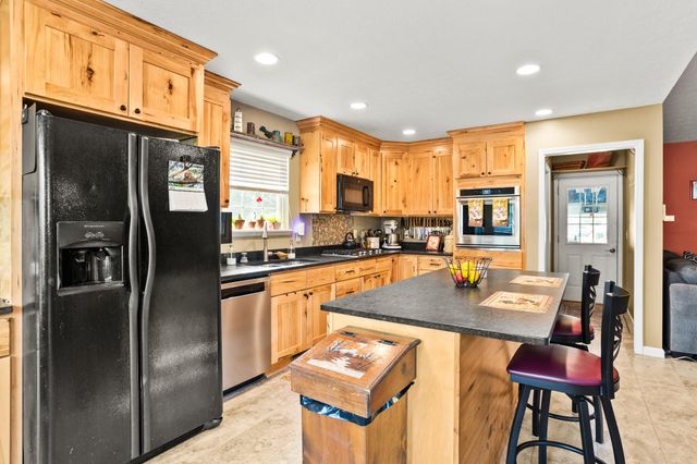 2490 Meadowpoint Drive 2490 Meadowpoint Drive, Troy, OH 45373