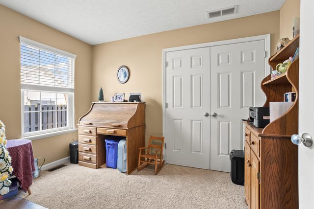 2490 Meadowpoint Drive 2490 Meadowpoint Drive, Troy, OH 45373