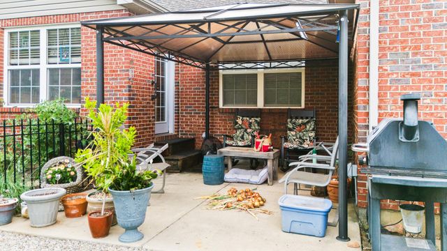 2490 Meadowpoint Drive 2490 Meadowpoint Drive, Troy, OH 45373