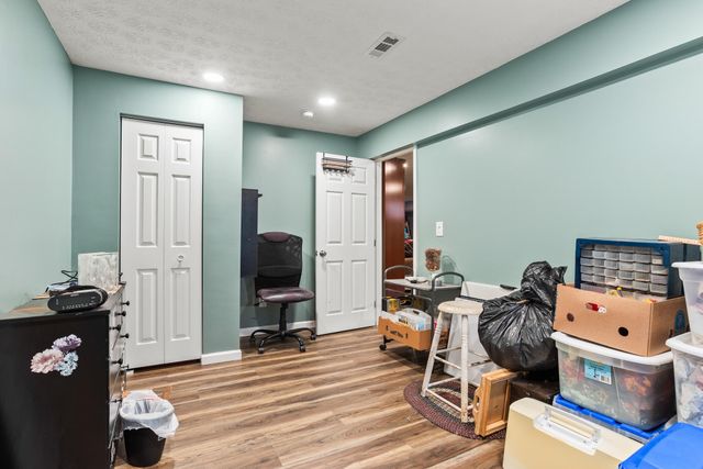 2490 Meadowpoint Drive 2490 Meadowpoint Drive, Troy, OH 45373