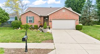 2490 Meadowpoint Drive 2490 Meadowpoint Drive, Troy, OH 45373