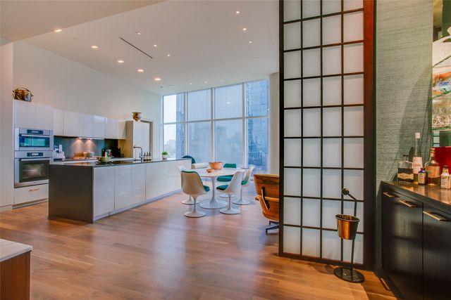 1918 N Olive Street 302, Dallas, TX 75201