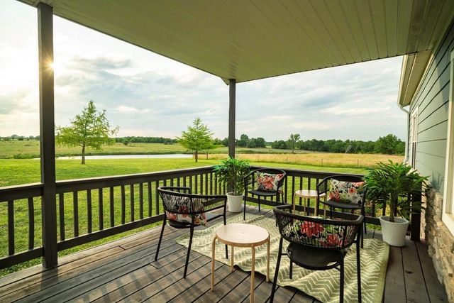 33117 SE 800 Road, Kincaid, KS 66039