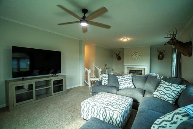 33117 SE 800 Road, Kincaid, KS 66039