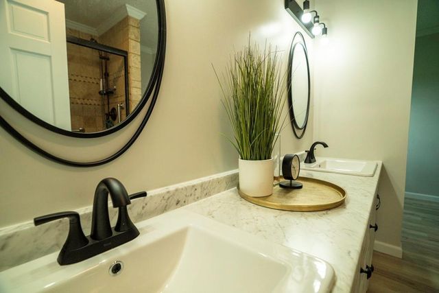 33117 SE 800 Road, Kincaid, KS 66039