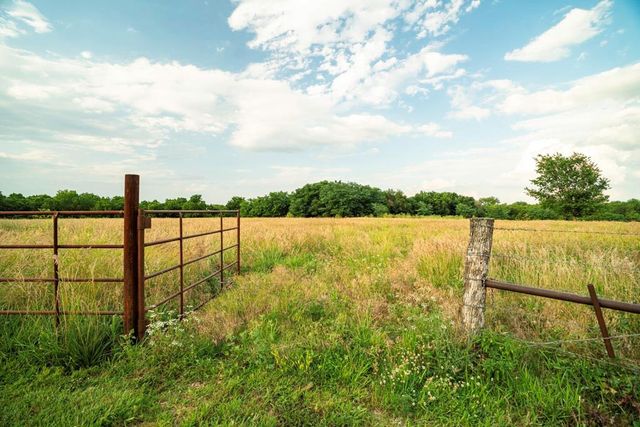 33117 SE 800 Road, Kincaid, KS 66039