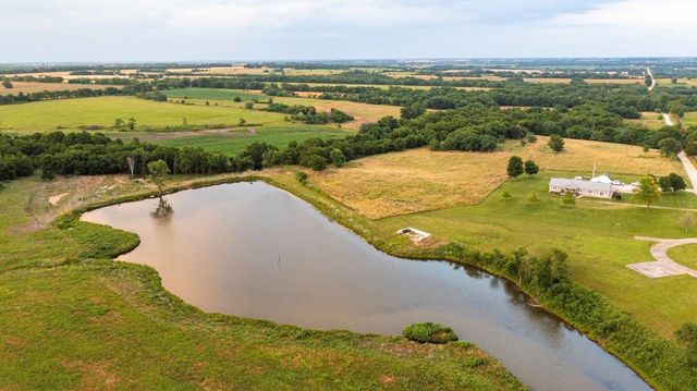 33117 SE 800 Road, Kincaid, KS 66039