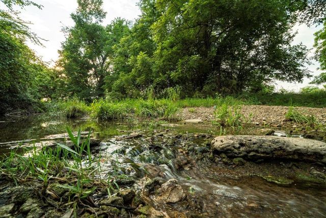 33117 SE 800 Road, Kincaid, KS 66039