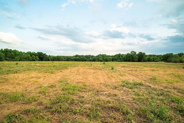 33117 SE 800 Road, Kincaid, KS 66039