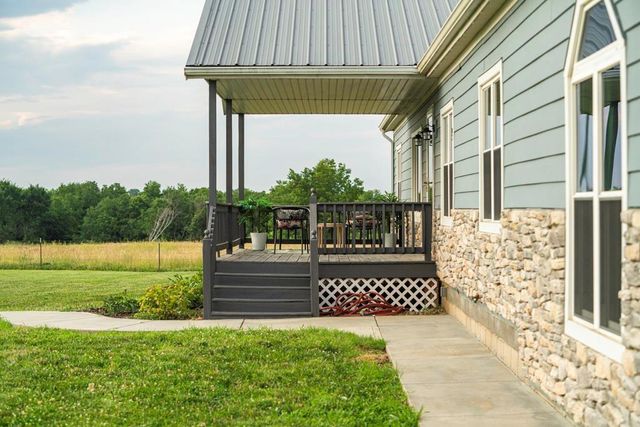 33117 SE 800 Road, Kincaid, KS 66039